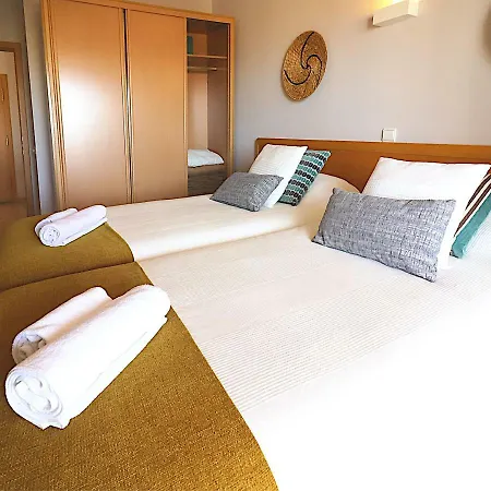 New Wow Beach Flat - 300mts To Beach Elevator Wifi Διαμέρισμα Portimão
