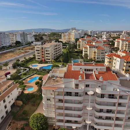 New Wow Beach Flat - 300mts To Beach Elevator Wifi Apartment